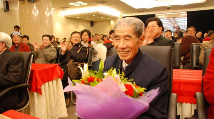 李文华（相声第六代传人上） 牡丹奖终身成就奖 马三立徒弟 李文华 名家堂  第2张